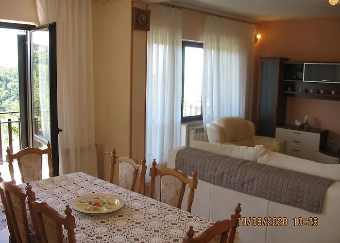 Aliana Apartman